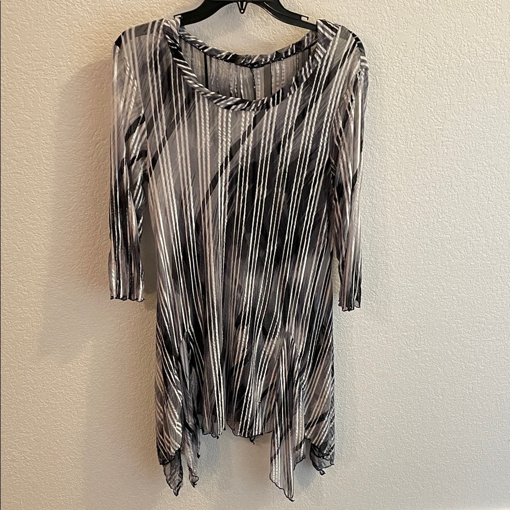 Source Unknown Black and White Striped Tunic